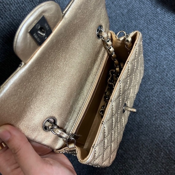 ‼️SOLD‼️Limited edition Gold classic mini8 - Picture 5 of 17